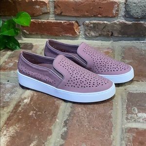 Vionic splendid perforated slip on sneaker